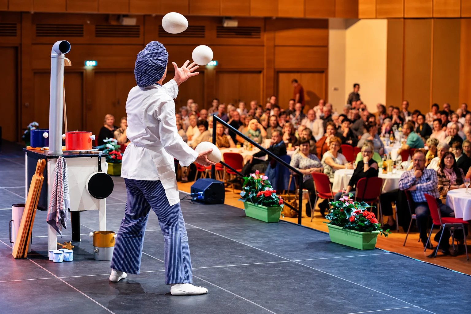 Show Acts Dresden 8 Jonglierender Koch vor begeistertem Publikum